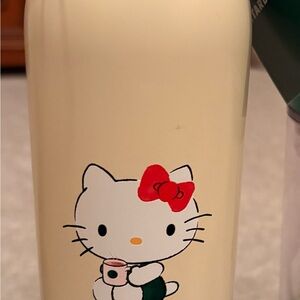 NEW 2025 Starbucks x Hello Kitty Cream Water Bottle